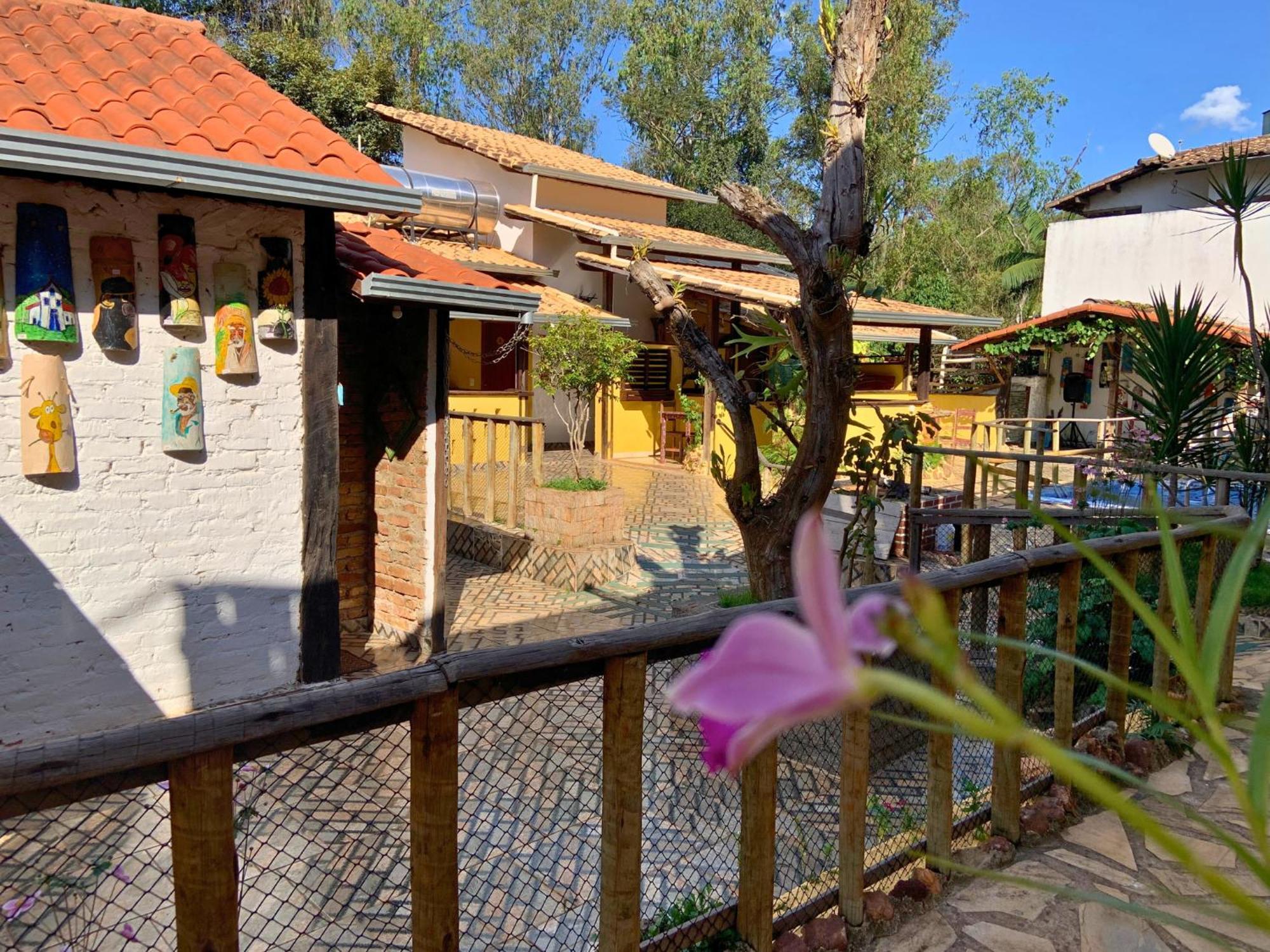 Pousada E Restaurante Casinha Velha Hotel Macacos  Kültér fotó